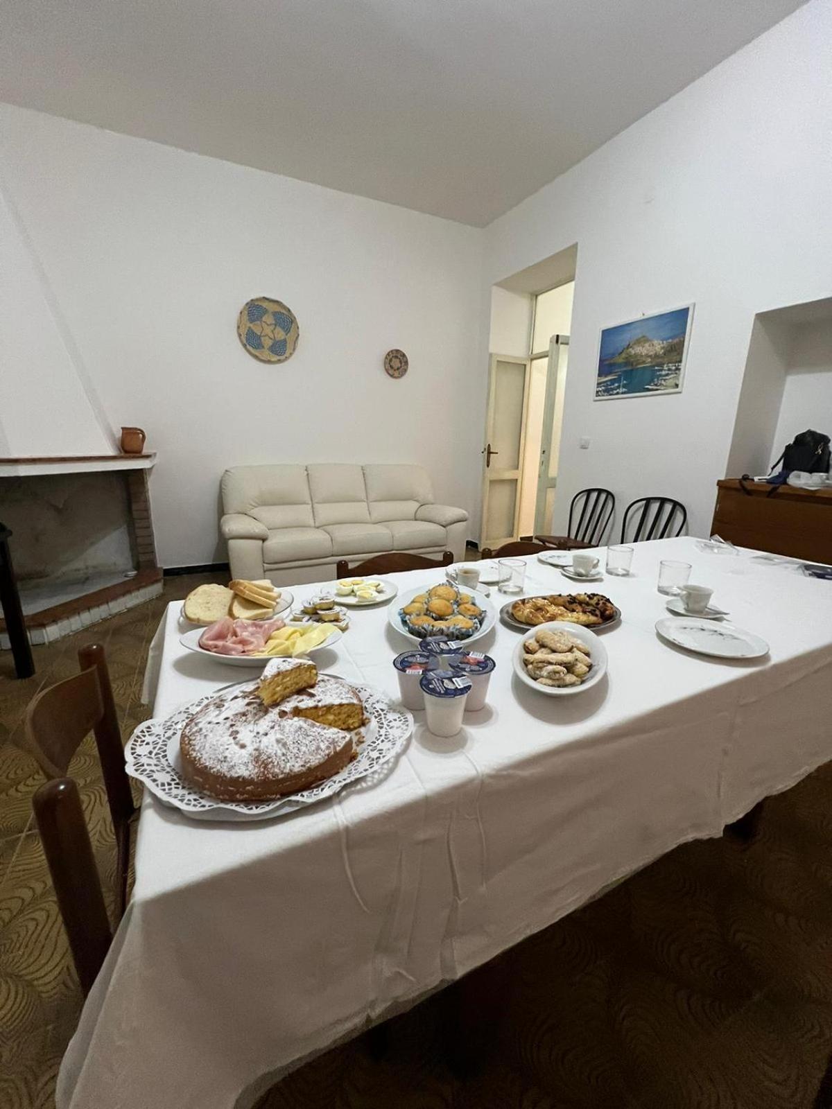 B&B Via Dei Mille Castelsardo Exterior photo