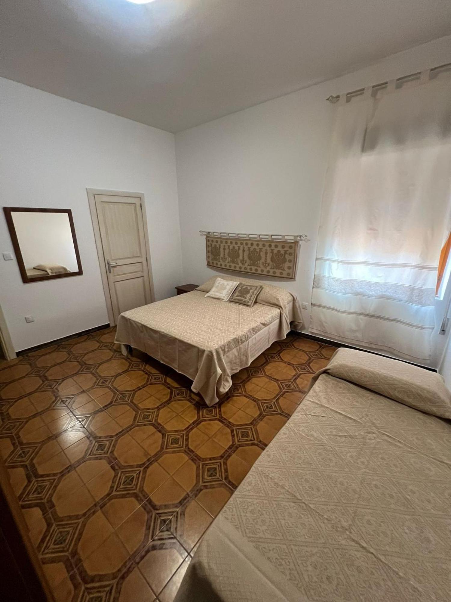 B&B Via Dei Mille Castelsardo Exterior photo